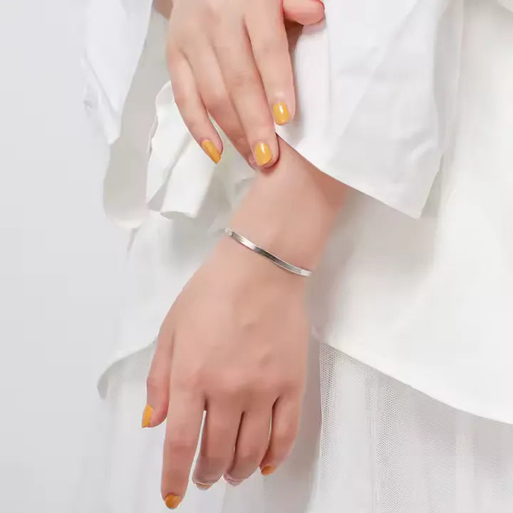 TMB107-P3 Silver Flexible Flat Herringbone Chain Bracelet